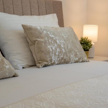 Apartment Funtastic With Private Pool Novalja Ngoại thất bức ảnh