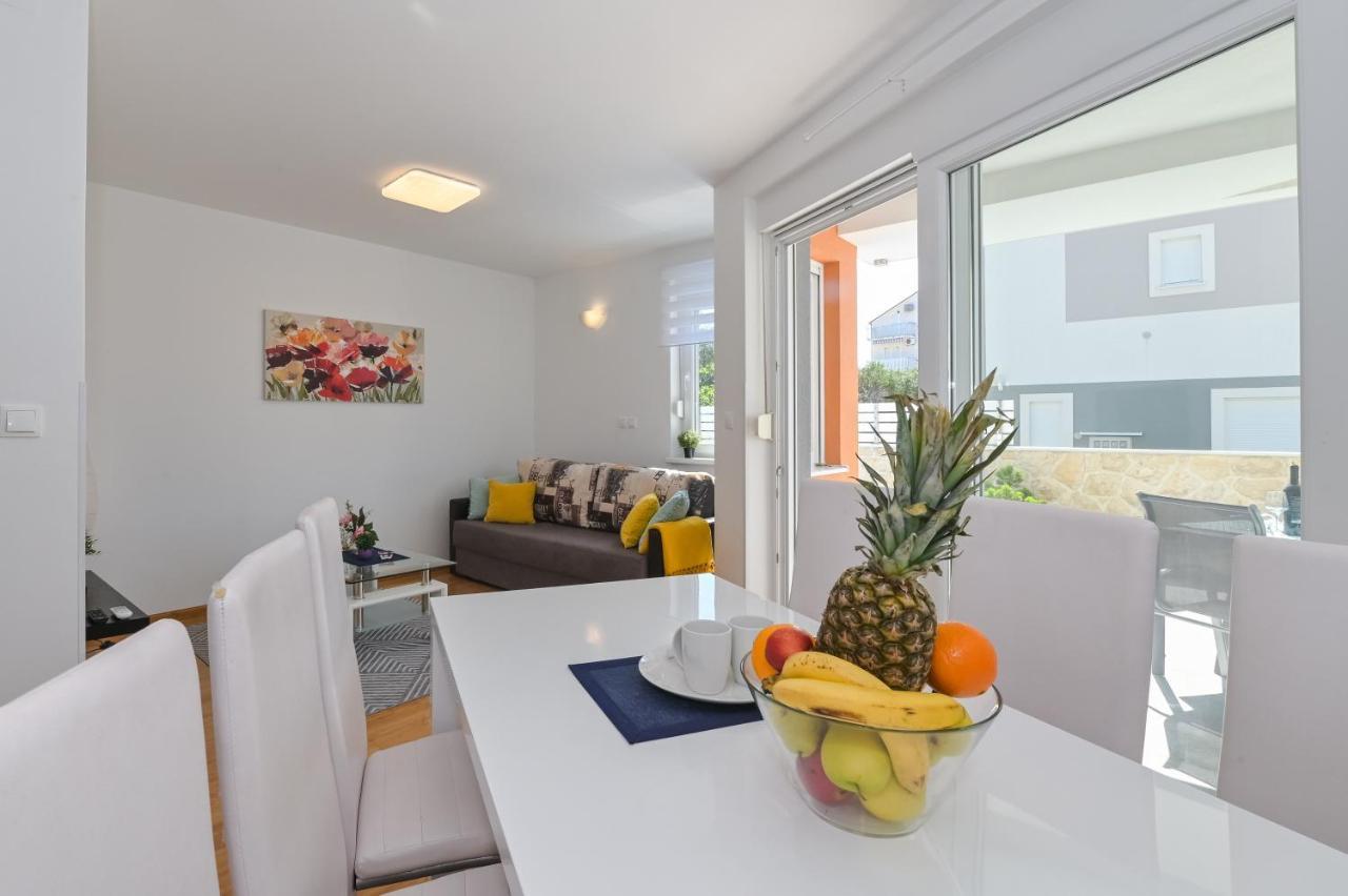 Apartment Funtastic With Private Pool Novalja Ngoại thất bức ảnh