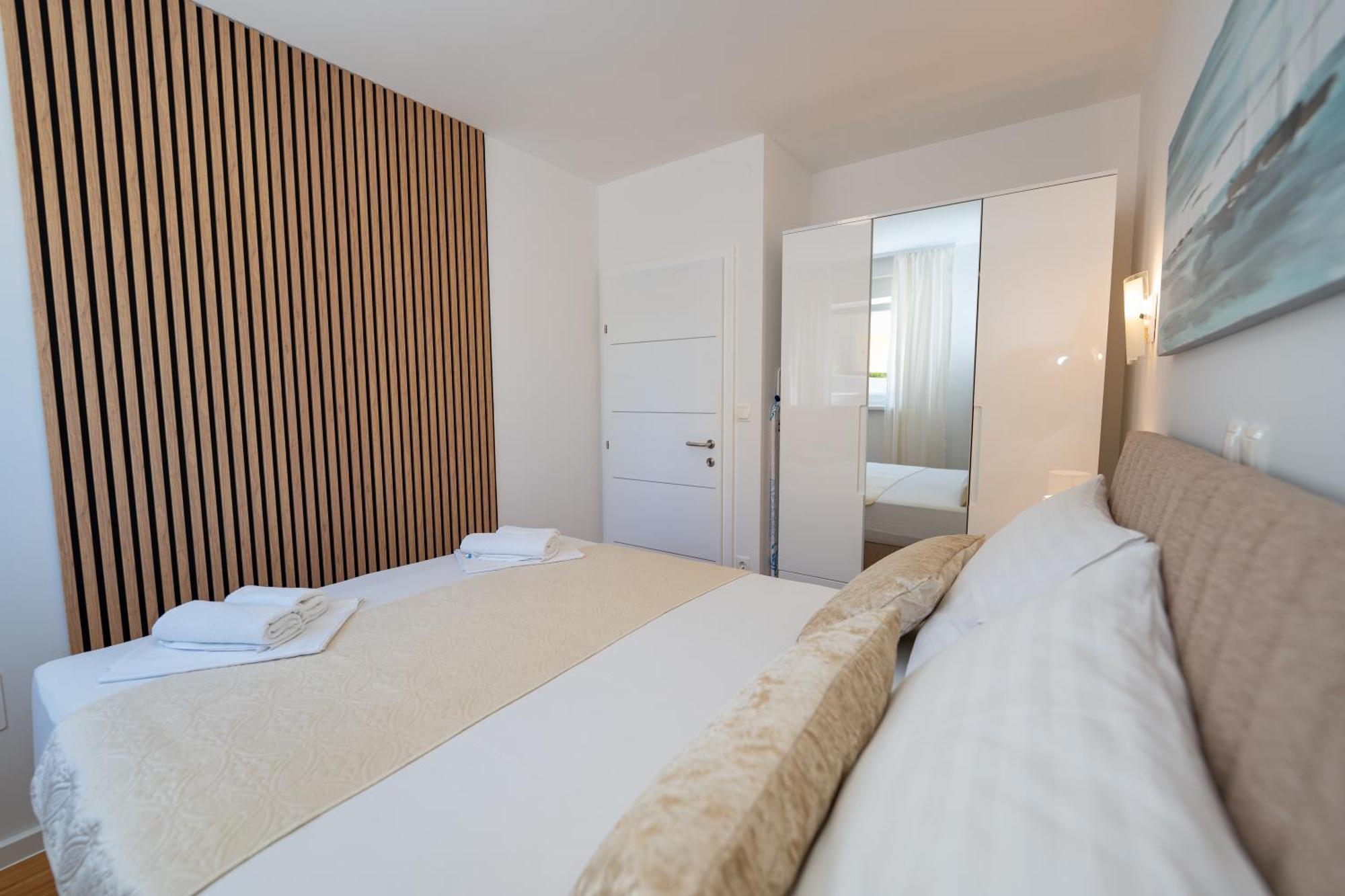 Apartment Funtastic With Private Pool Novalja Ngoại thất bức ảnh