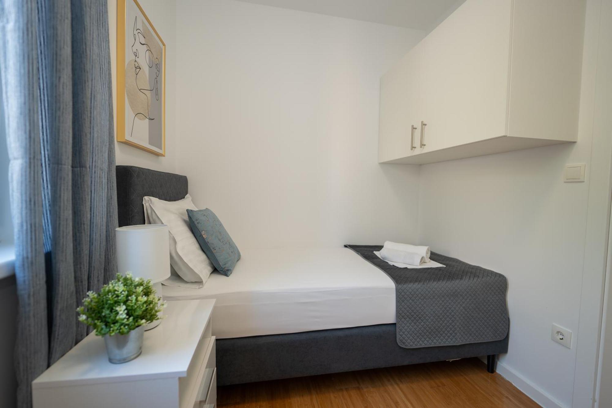 Apartment Funtastic With Private Pool Novalja Ngoại thất bức ảnh